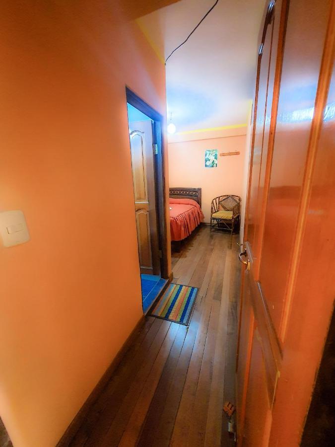 Hostal Luz Yhobimar Копакабана Екстер'єр фото