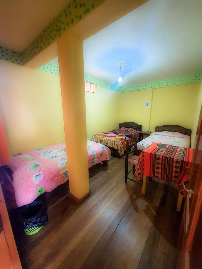 Hostal Luz Yhobimar Копакабана Екстер'єр фото